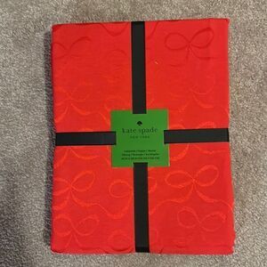 Kate Spade New York Oblong Red Bow Tablecloth!